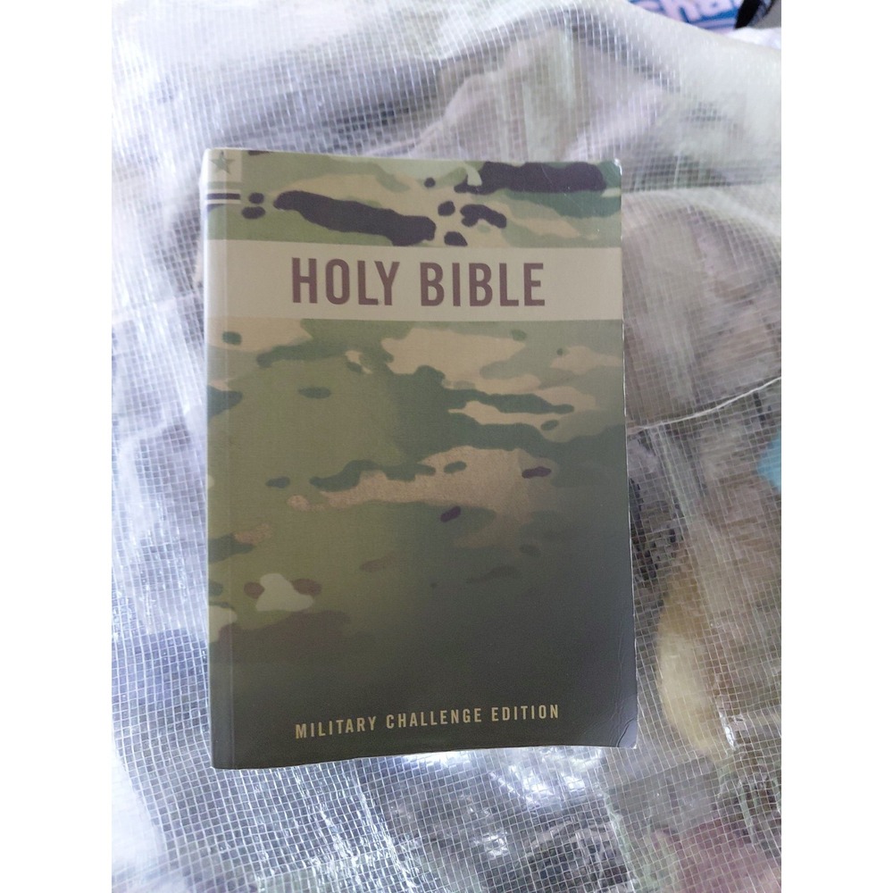 Holy Bible Military Challenge Edition Esv Edition Américan Bible Society.